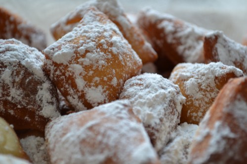 beignets with powdered sugar