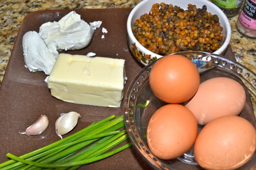 eggs, butter, goat cheese, lentils and chives