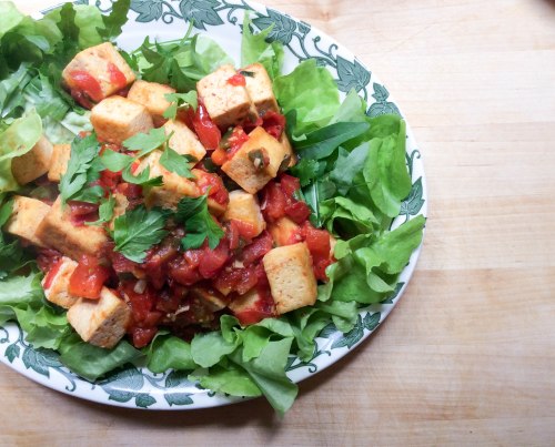 crispy tofu with tomato and chili sauce