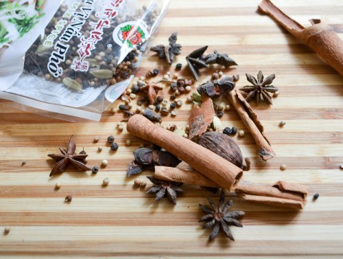 If you don't already have all these whole spices, you can pick up a cute little packet like this in an Asian grocery.